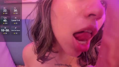 Snapshot of delilah_fix chatting on 02-08-25, 08:31 della online show from 02-08-25, 08:31