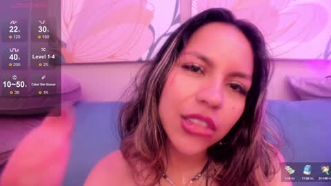 Snapshot of delilah_fix chatting on 02-08-25, 02:38 della online show from 02-08-25, 02:38