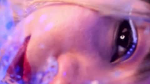 Snapshot of delilah_fix chatting on 09-10-25, 02:17 della online show from 09-10-25, 02:17