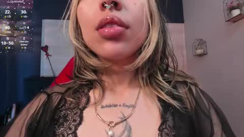 Snapshot of delilah_fix chatting on 02-06-26, 09:40 della online show from 02-06-26, 09:40