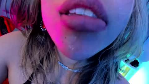 Snapshot of delilah_fix chatting on 02-18-26, 09:55 della online show from 02-18-26, 09:55