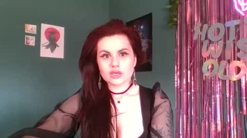 Snapshot of dellacrush_ chatting on 02-06-25, 02:04 dellacrush_ online show from 02-06-25, 02:04