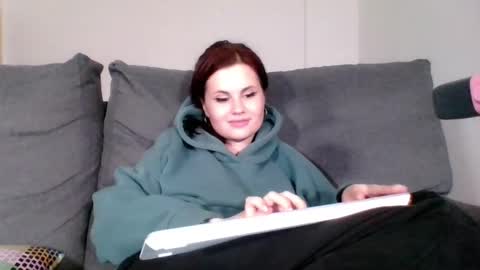 Snapshot of dellacrush_ chatting on 03-10-25, 06:23 dellacrush_ online show from 03-10-25, 06:23