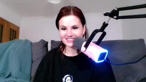 Snapshot of dellacrush_ chatting on 03-10-25, 09:29 dellacrush_ online show from 03-10-25, 09:29