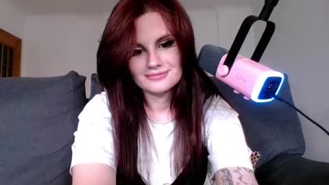 Snapshot of dellacrush_ chatting on 03-11-25, 06:08 dellacrush_ online show from 03-11-25, 06:08