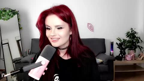 Snapshot of dellacrush_ chatting on 09-10-25, 05:46 dellacrush_ online show from 09-10-25, 05:46