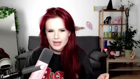 Snapshot of dellacrush_ chatting on 09-15-25, 05:35 dellacrush_ online show from 09-15-25, 05:35