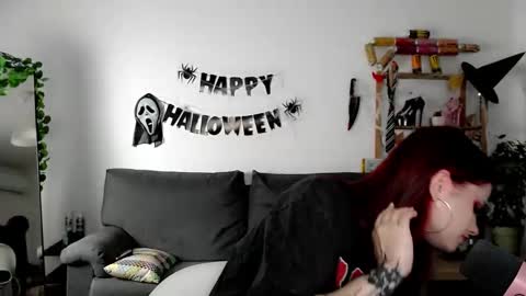 Snapshot of dellacrush_ chatting on 10-20-25, 04:40 dellacrush_ online show from 10-20-25, 04:40