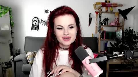 Snapshot of dellacrush_ chatting on 10-22-25, 05:02 dellacrush_ online show from 10-22-25, 05:02