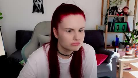 Snapshot of dellacrush_ chatting on 11-18-25, 10:41 dellacrush_ online show from 11-18-25, 10:41