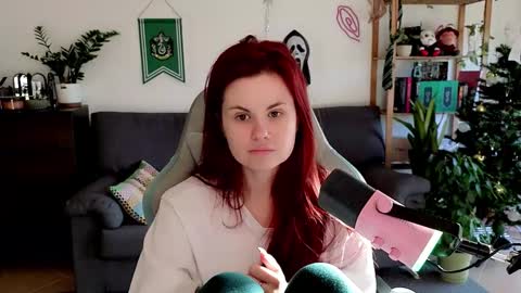 Snapshot of dellacrush_ chatting on 12-23-25, 08:56 dellacrush_ online show from 12-23-25, 08:56