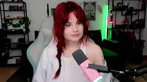 dellacrush_ online show from 04-29-26, 05:17