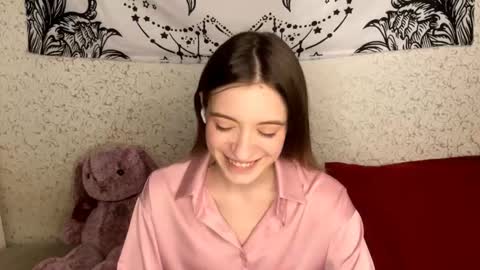 Snapshot of dellisifuentes chatting on 12-18-25, 12:11 Sia online show from 12-18-25, 12:11