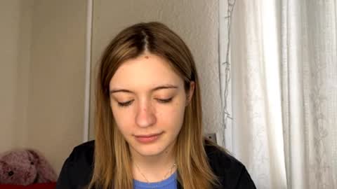 Snapshot of dellisifuentes chatting on 02-01-26, 12:48 Sia online show from 02-01-26, 12:48