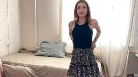 Snapshot of dellisifuentes chatting on 03-11-26, 12:55 Sia online show from 03-11-26, 12:55