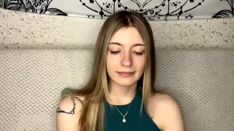 Sia online show from 06-13-26, 12:25