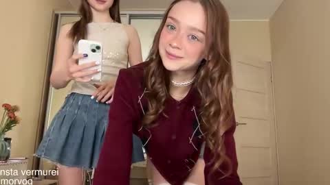 Delora online show from 09-29-25, 02:16