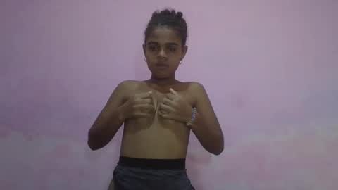 delphine online show from 04-27-26, 03:37