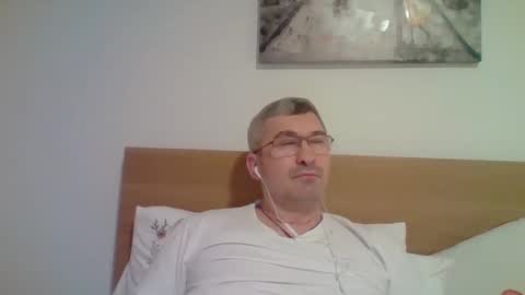 demarco1977 online show from 04-05-26, 09:34