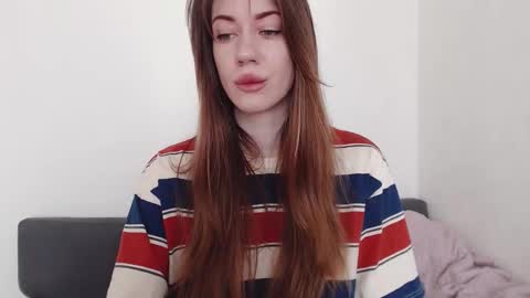 Snapshot of demiamour chatting on 09-25-25, 08:51 Demi. not your babybabebb and other shit online show from 09-25-25, 08:51