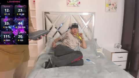 Demian and Salvatore online show from 09-27-25, 11:04