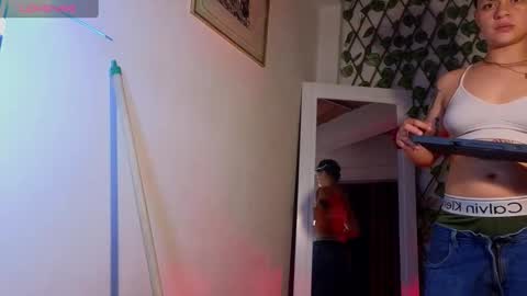 Snapshot of demimoore222 chatting on 03-08-25, 05:07 DEMI online show from 03-08-25, 05:07