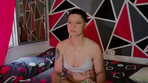 Snapshot of demimoore222 chatting on 09-12-25, 02:06 DEMI online show from 09-12-25, 02:06