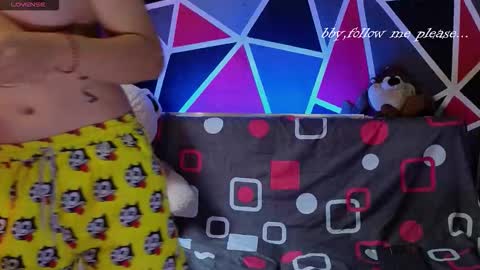 Snapshot of demimoore222 chatting on 11-20-25, 05:12 DEMI online show from 11-20-25, 05:12