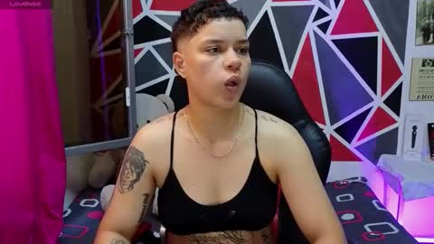 Snapshot of demimoore222 chatting on 01-17-26, 03:17 DEMI online show from 01-17-26, 03:17