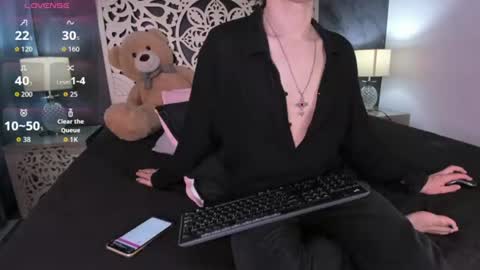   online show from 06-11-26, 12:25