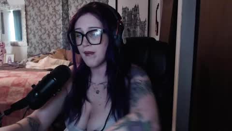 Snapshot of demongf chatting on 10-06-25, 08:28 Demoness Mina online show from 10-06-25, 08:28