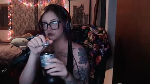 Snapshot of demongf chatting on 12-22-25, 03:25 Demoness Mina online show from 12-22-25, 03:25