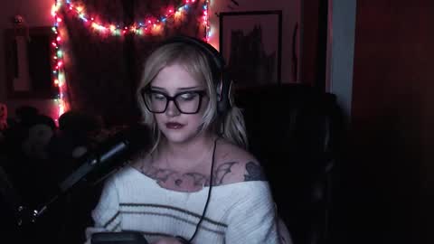 Snapshot of demongf chatting on 01-10-26, 03:30 Demoness Mina online show from 01-10-26, 03:30