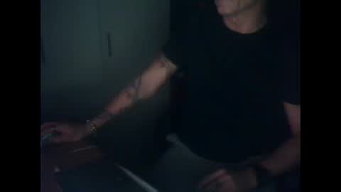 Snapshot of demonnn651 chatting on 10-22-25, 03:07 demonnn651 online show from 10-22-25, 03:07