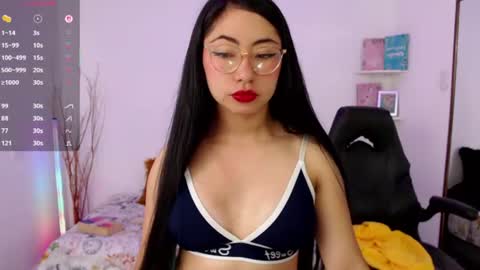 Snapshot of demyanderson_ chatting on 06-22-26, 11:24 Demy online show from 06-22-26, 11:24
