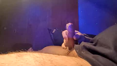 Snapshot of den2807 chatting on 05-04-26, 10:28 den2807 online show from 05-04-26, 10:28