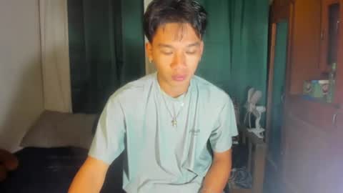 Snapshot of den_cummers chatting on 06-23-26, 12:25 den_cummers online show from 06-23-26, 12:25