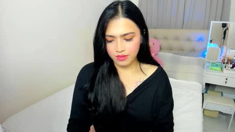 Snapshot of dencyleander chatting on 03-02-26, 11:28 Demi online show from 03-02-26, 11:28