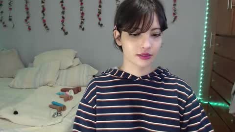 Snapshot of deni_bloom chatting on 01-17-25, 11:29 Denisse    schedule Monday to Friday 1300-1900 mexican time Saturday-maybe it could be a surprise IDEPENDENT MODEL online show from 01-17-25, 11:29
