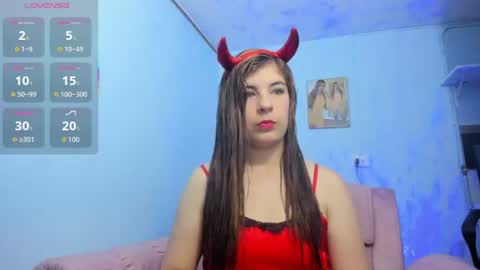 Laura online show from 06-12-26, 10:25