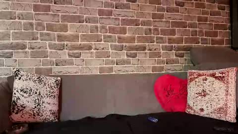 Snapshot of denise_brad chatting on 06-10-26, 04:39 Denise and Brad online show from 06-10-26, 04:39