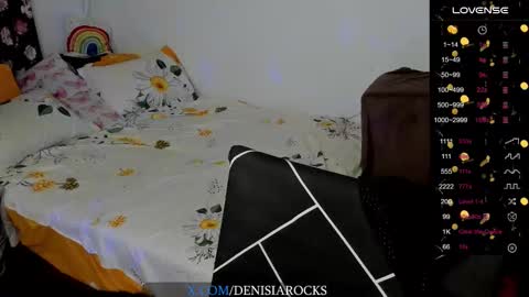 Snapshot of denisiarocks chatting on 11-09-25, 07:56 ---- ---- online show from 11-09-25, 07:56