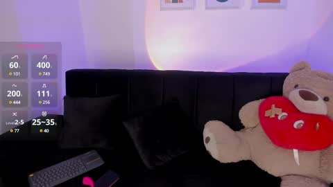 denisse444 online show from 02-25-25, 09:13