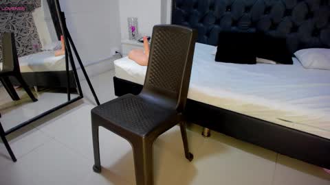 Snapshot of denisse_logan chatting on 11-18-25, 03:12 denisse_logan online show from 11-18-25, 03:12