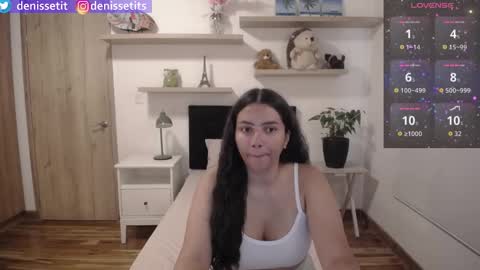    online show from 10-12-25, 02:05