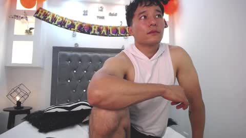 Snapshot of denizer_healer chatting on 10-24-25, 02:13 DENIZER online show from 10-24-25, 02:13