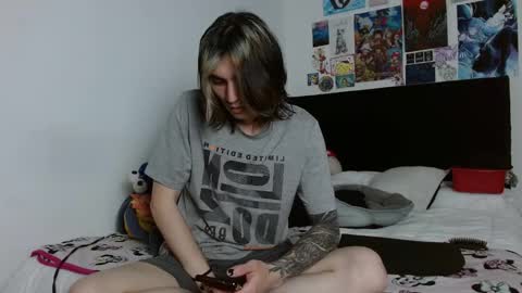 Snapshot of denjireze chatting on 02-06-26, 04:50 denjireze online show from 02-06-26, 04:50