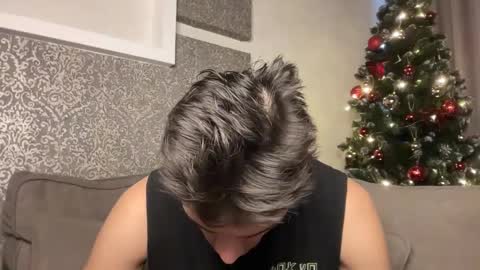 Snapshot of denlover chatting on 12-25-24, 07:14 Den online show from 12-25-24, 07:14