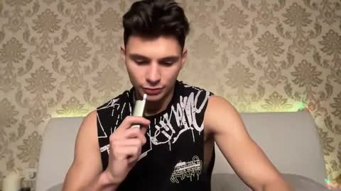 Snapshot of denlover chatting on 01-21-25, 02:59 Den online show from 01-21-25, 02:59