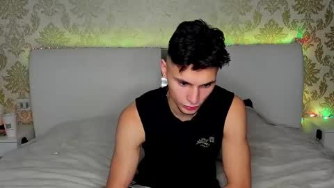 Snapshot of denlover chatting on 02-09-25, 04:07 Den online show from 02-09-25, 04:07